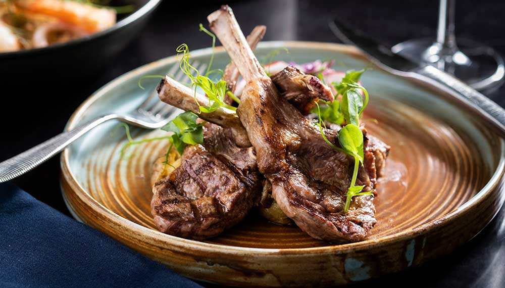 Dish of grilled lamb